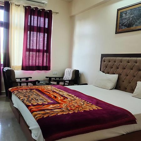 Hotel Amrapali Jaipur Eksteriør bilde
